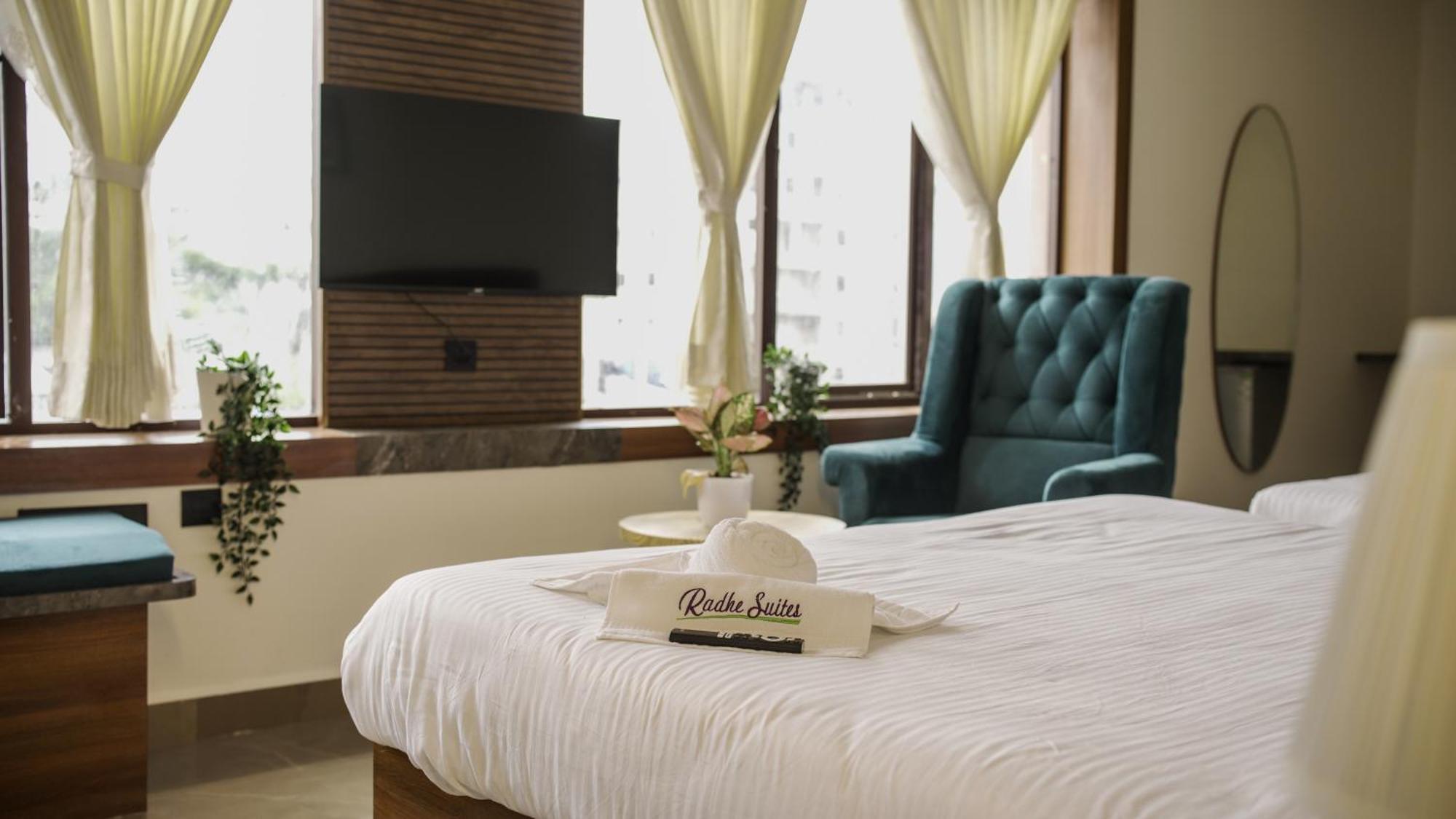 Radhe Suites Hajdarábád Exteriér fotografie